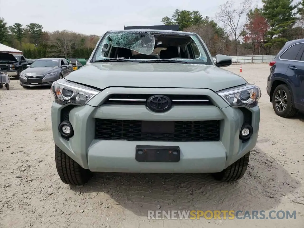 5 fotografías del automóvil dañado JTETU5JR7N6003876 TOYOTA 4RUNNER 2022