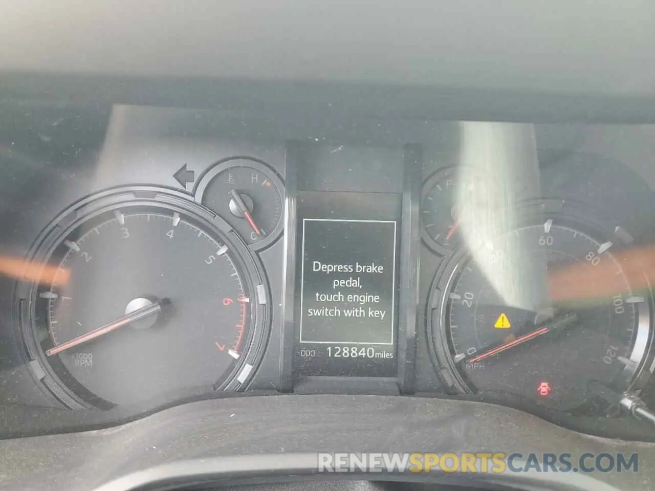 9 fotografías del automóvil dañado JTETU5JR8N6019228 TOYOTA 4RUNNER 2022