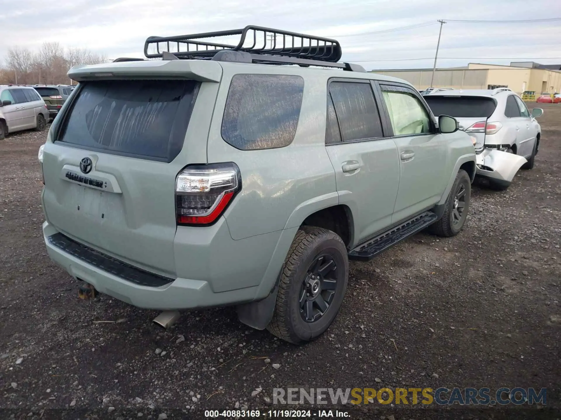 4 fotografías del automóvil dañado JTETU5JRXN6049783 TOYOTA 4RUNNER 2022