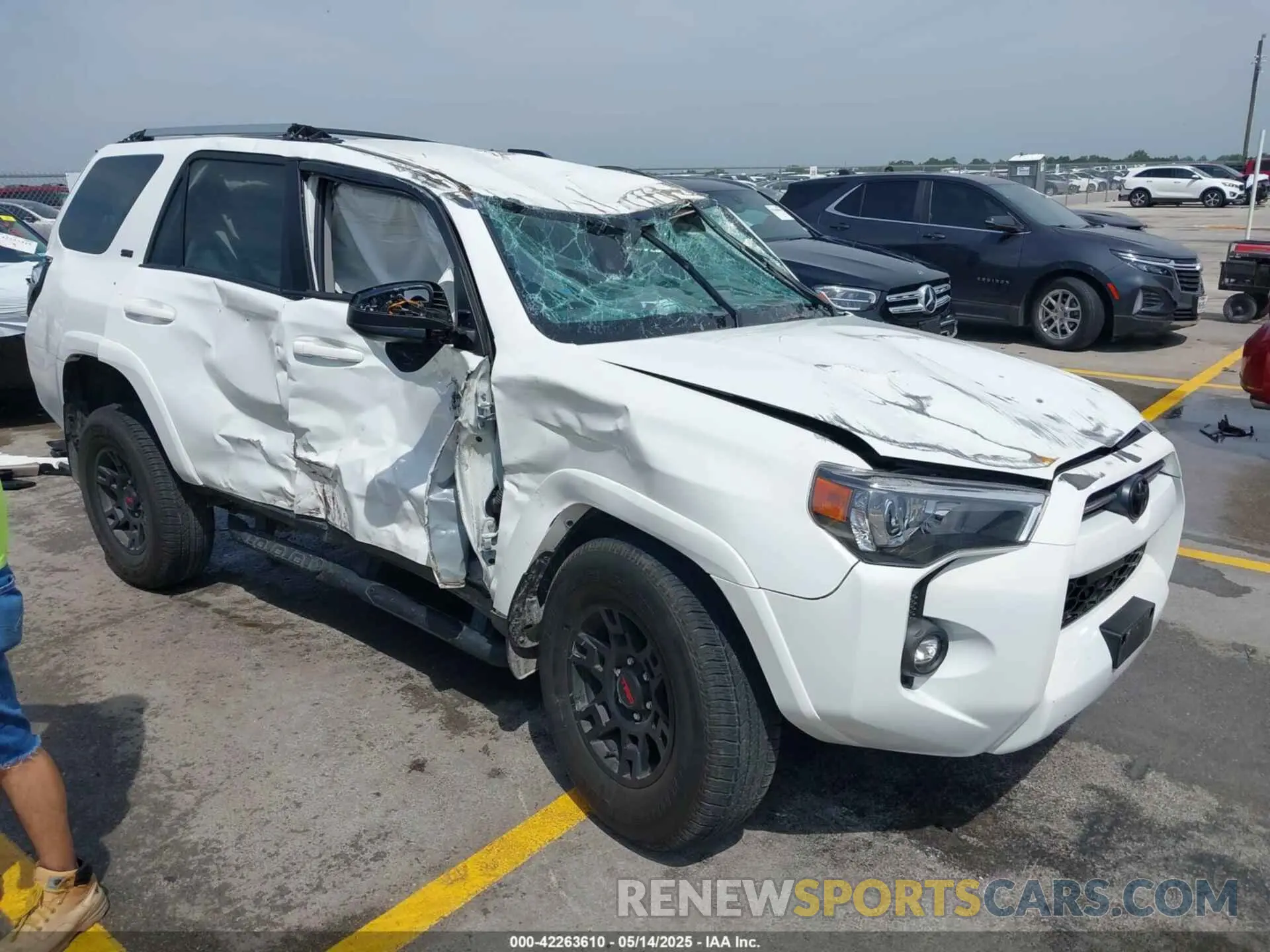 1 fotografías del automóvil dañado JTEEU5JR0P5305009 TOYOTA 4RUNNER 2023