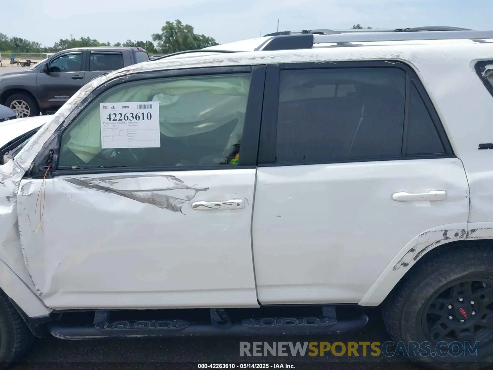 15 fotografías del automóvil dañado JTEEU5JR0P5305009 TOYOTA 4RUNNER 2023