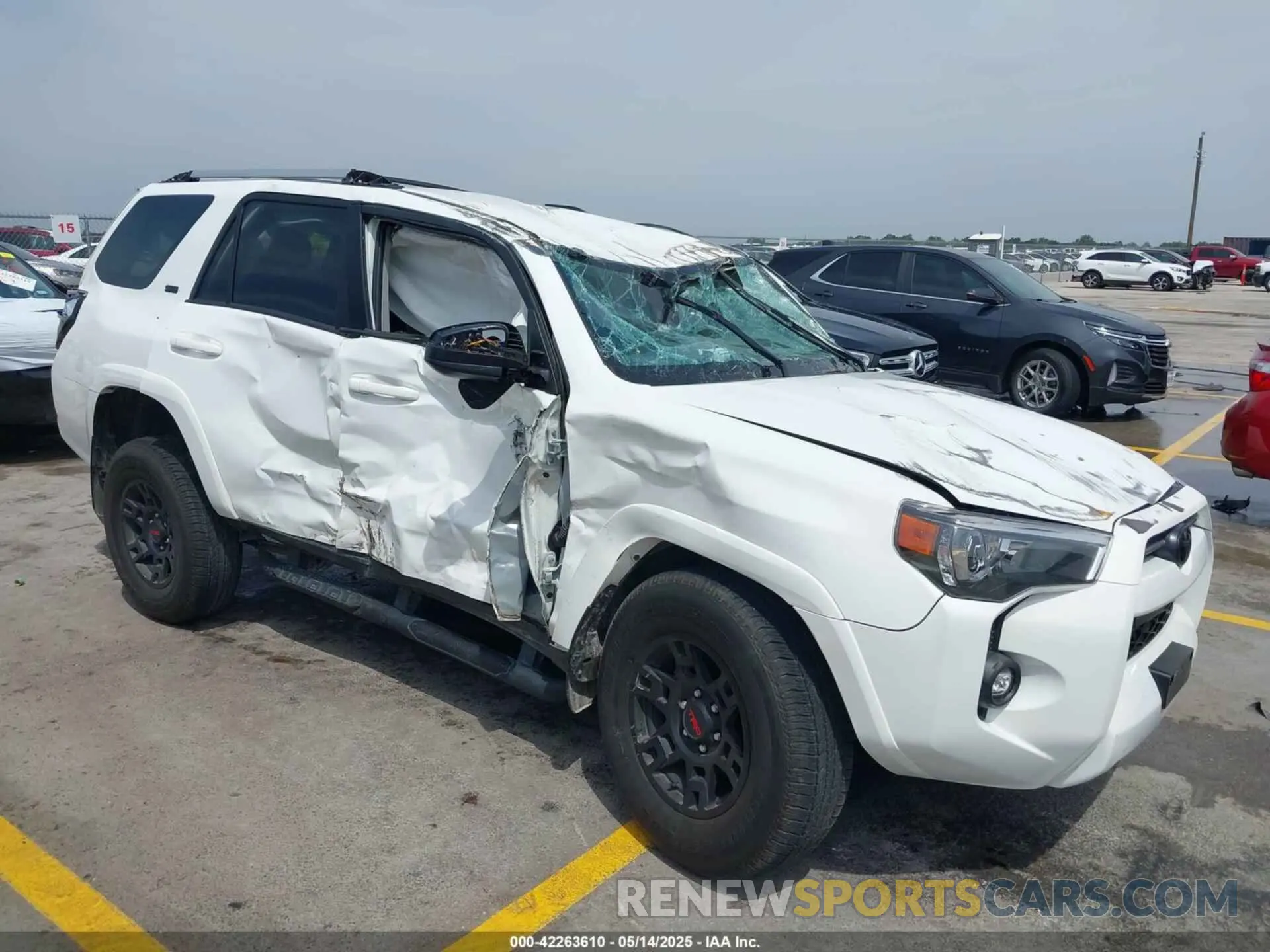 6 fotografías del automóvil dañado JTEEU5JR0P5305009 TOYOTA 4RUNNER 2023