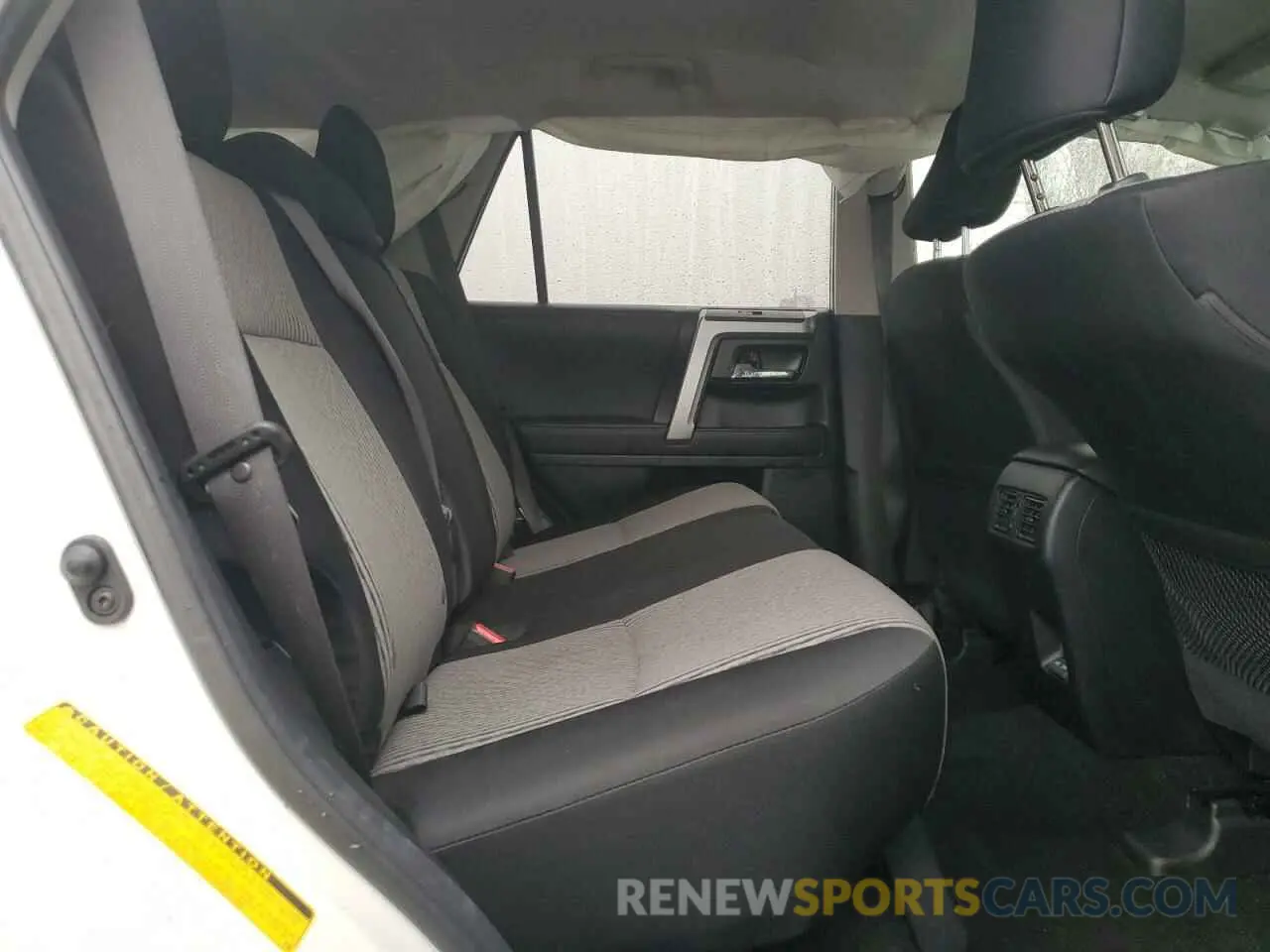11 fotografías del automóvil dañado JTEEU5JR2P5289248 TOYOTA 4RUNNER 2023