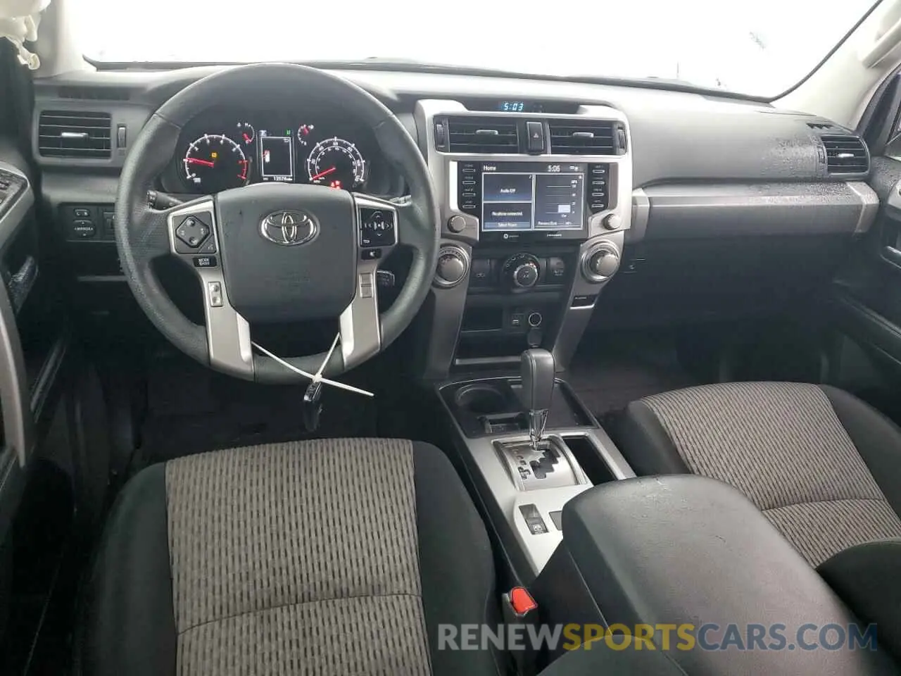 8 fotografías del automóvil dañado JTEEU5JR2P5289248 TOYOTA 4RUNNER 2023