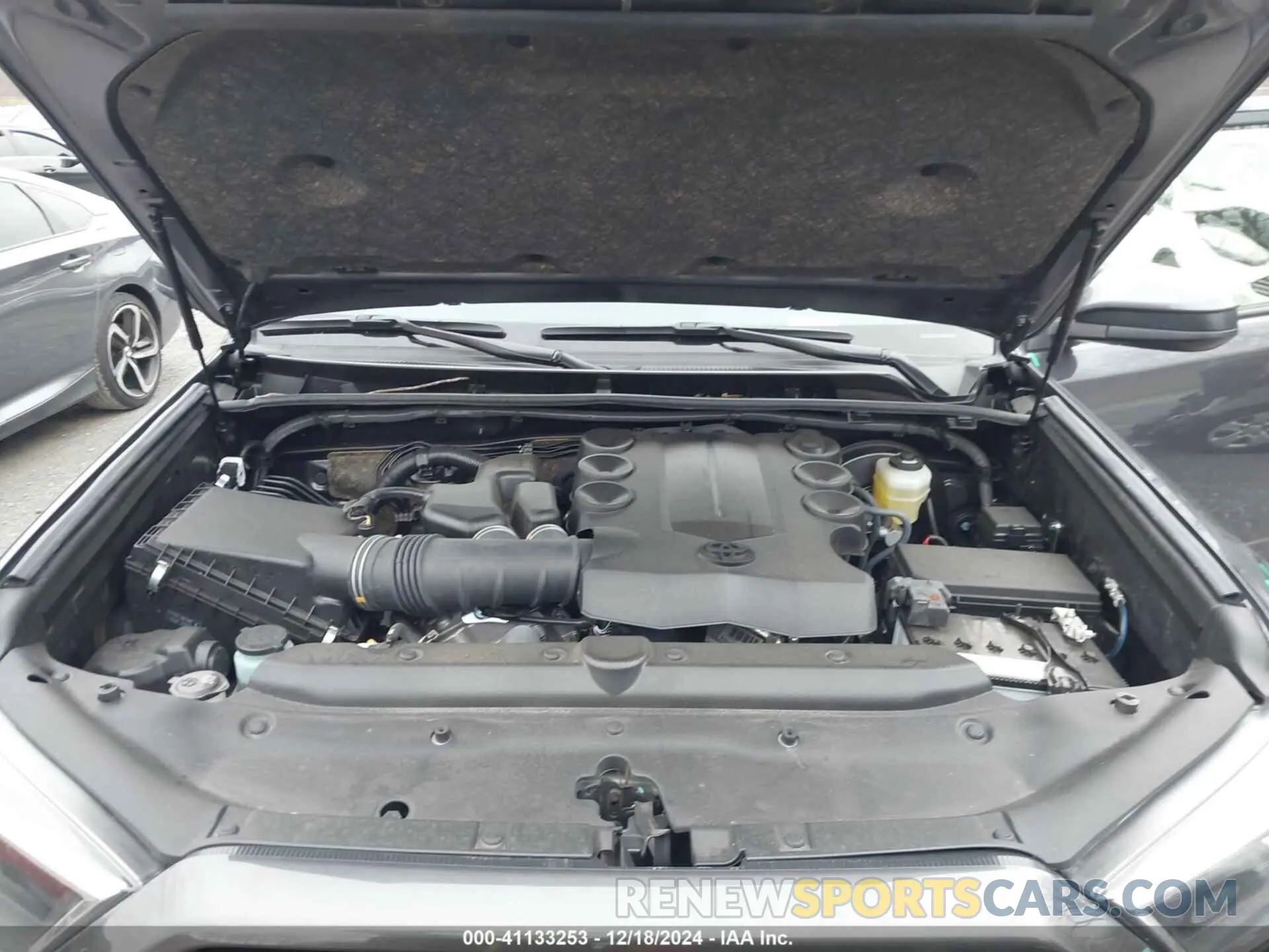 10 fotografías del automóvil dañado JTEEU5JR5P5302493 TOYOTA 4RUNNER 2023