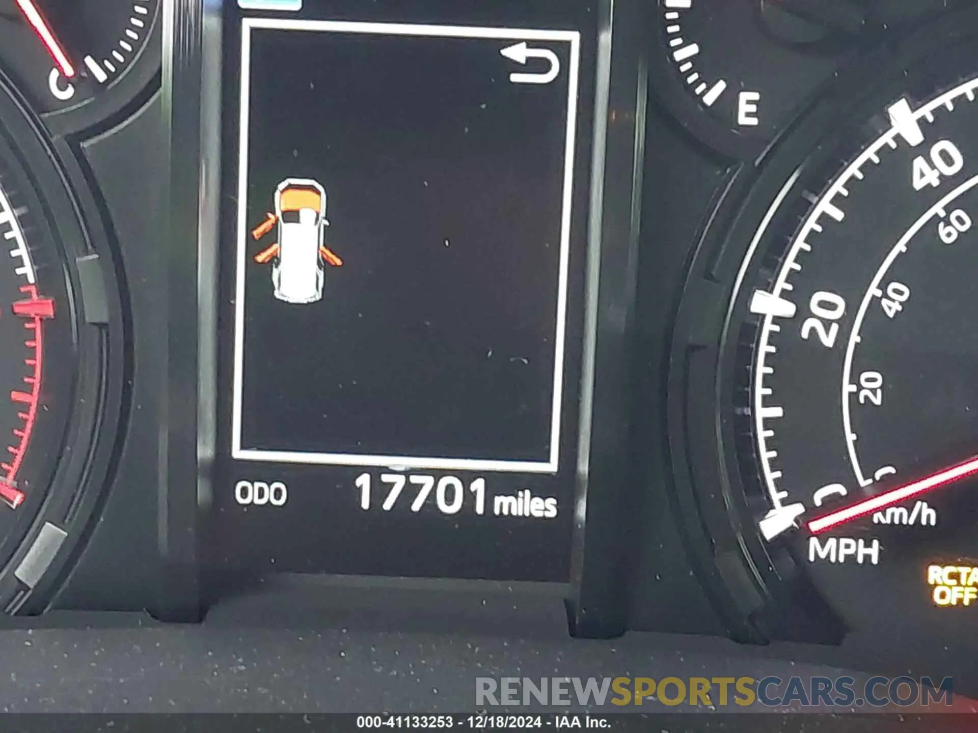 16 fotografías del automóvil dañado JTEEU5JR5P5302493 TOYOTA 4RUNNER 2023