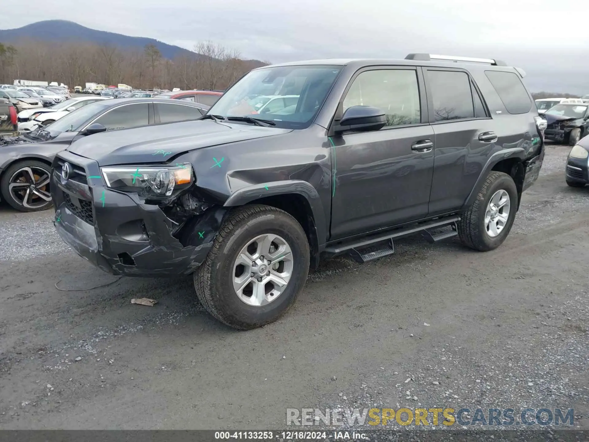 2 fotografías del automóvil dañado JTEEU5JR5P5302493 TOYOTA 4RUNNER 2023