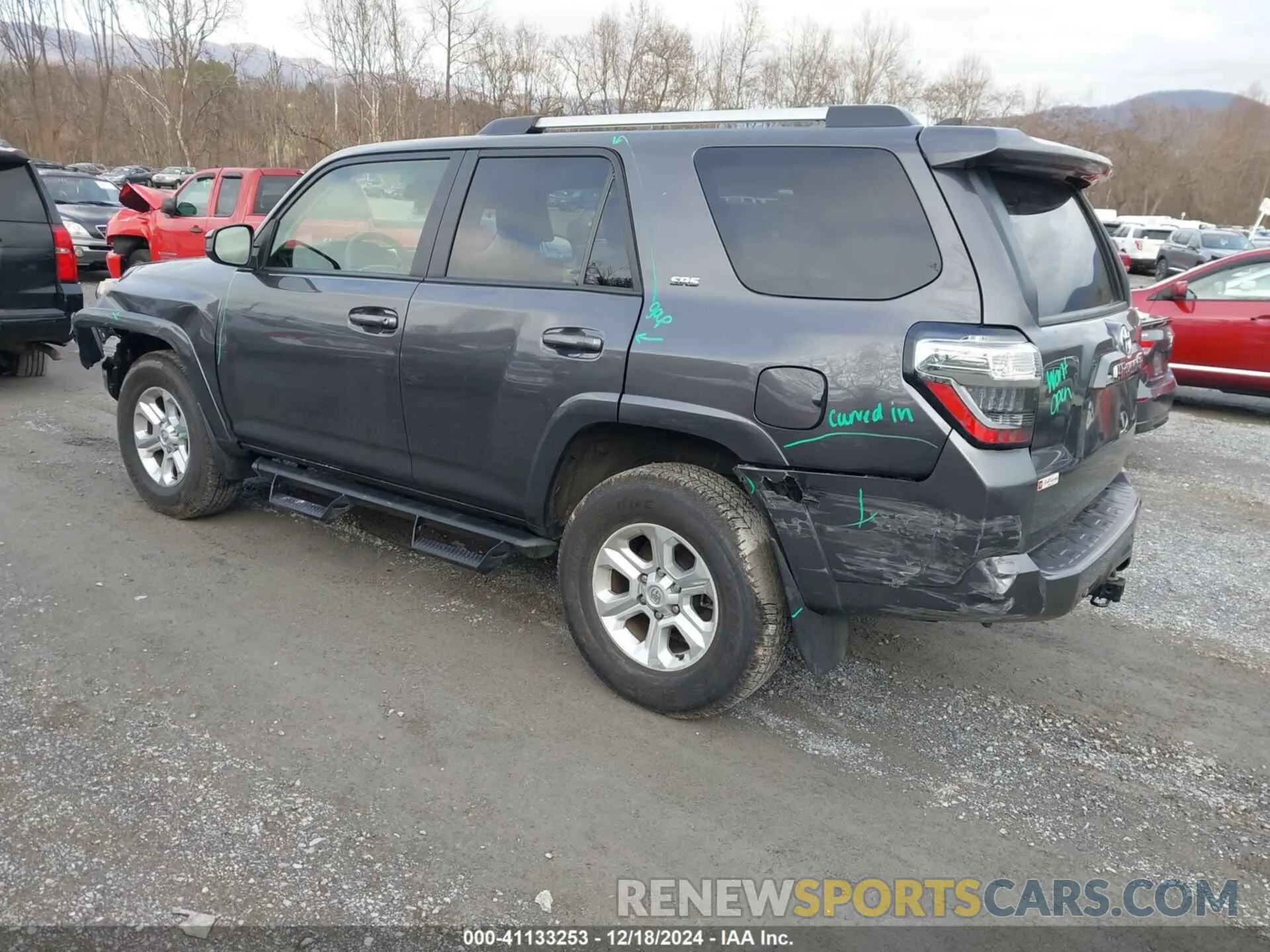 3 fotografías del automóvil dañado JTEEU5JR5P5302493 TOYOTA 4RUNNER 2023