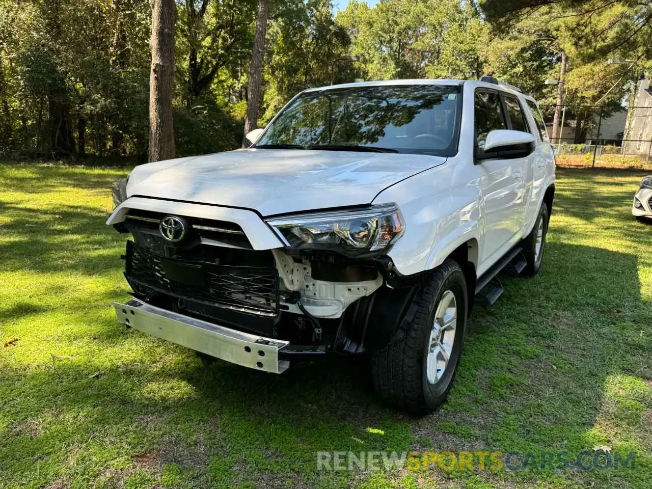 2 fotografías del automóvil dañado JTEEU5JR6P5279757 TOYOTA 4RUNNER 2023