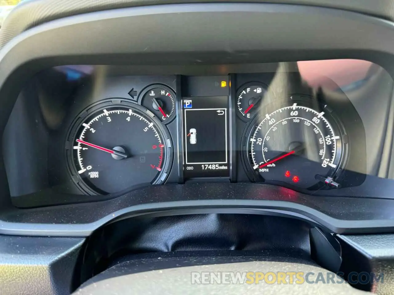 8 fotografías del automóvil dañado JTEEU5JR6P5279757 TOYOTA 4RUNNER 2023