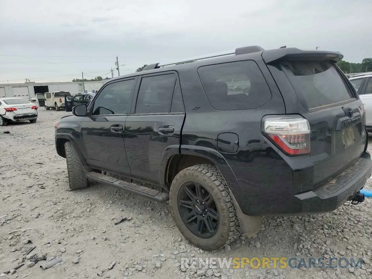 2 fotografías del automóvil dañado JTEEU5JR7P5298513 TOYOTA 4RUNNER 2023
