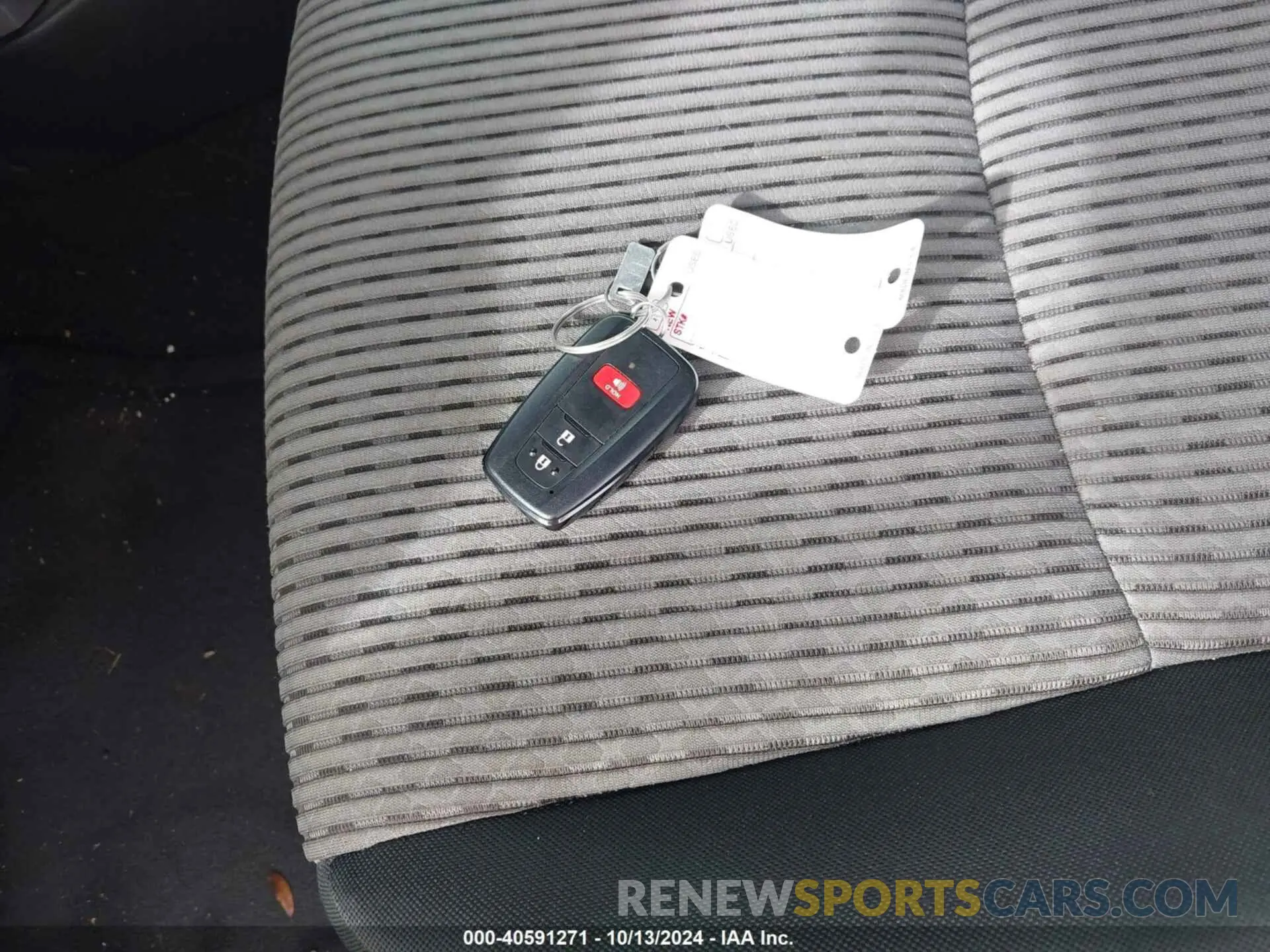 11 fotografías del automóvil dañado JTEEU5JR8P5285463 TOYOTA 4RUNNER 2023