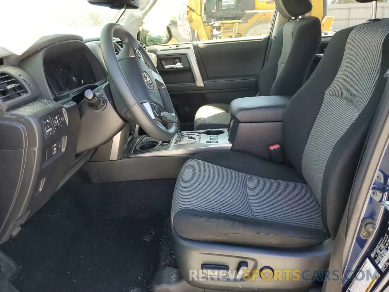 7 fotografías del automóvil dañado JTEEU5JR9P5283303 TOYOTA 4RUNNER 2023