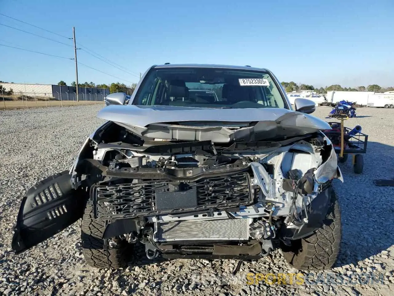 5 fotografías del automóvil dañado JTEFU5JR0P5281671 TOYOTA 4RUNNER 2023