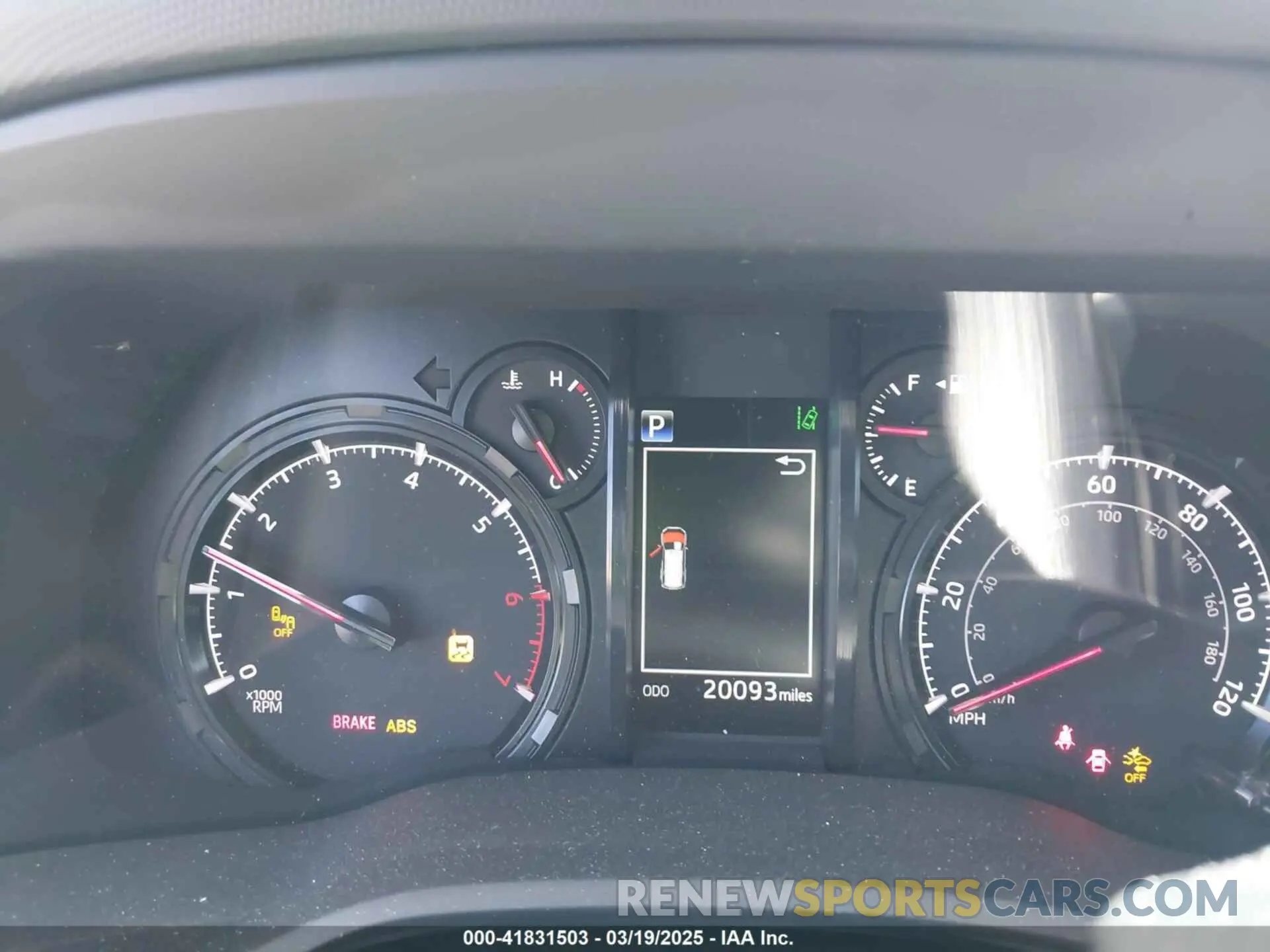 7 fotografías del automóvil dañado JTEFU5JR2P5283583 TOYOTA 4RUNNER 2023