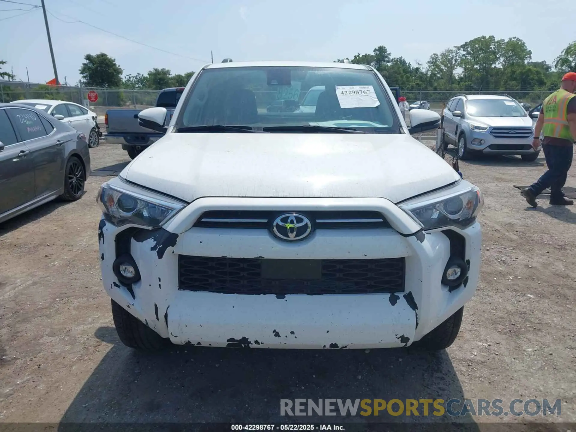 12 fotografías del automóvil dañado JTEFU5JR3P5294222 TOYOTA 4RUNNER 2023