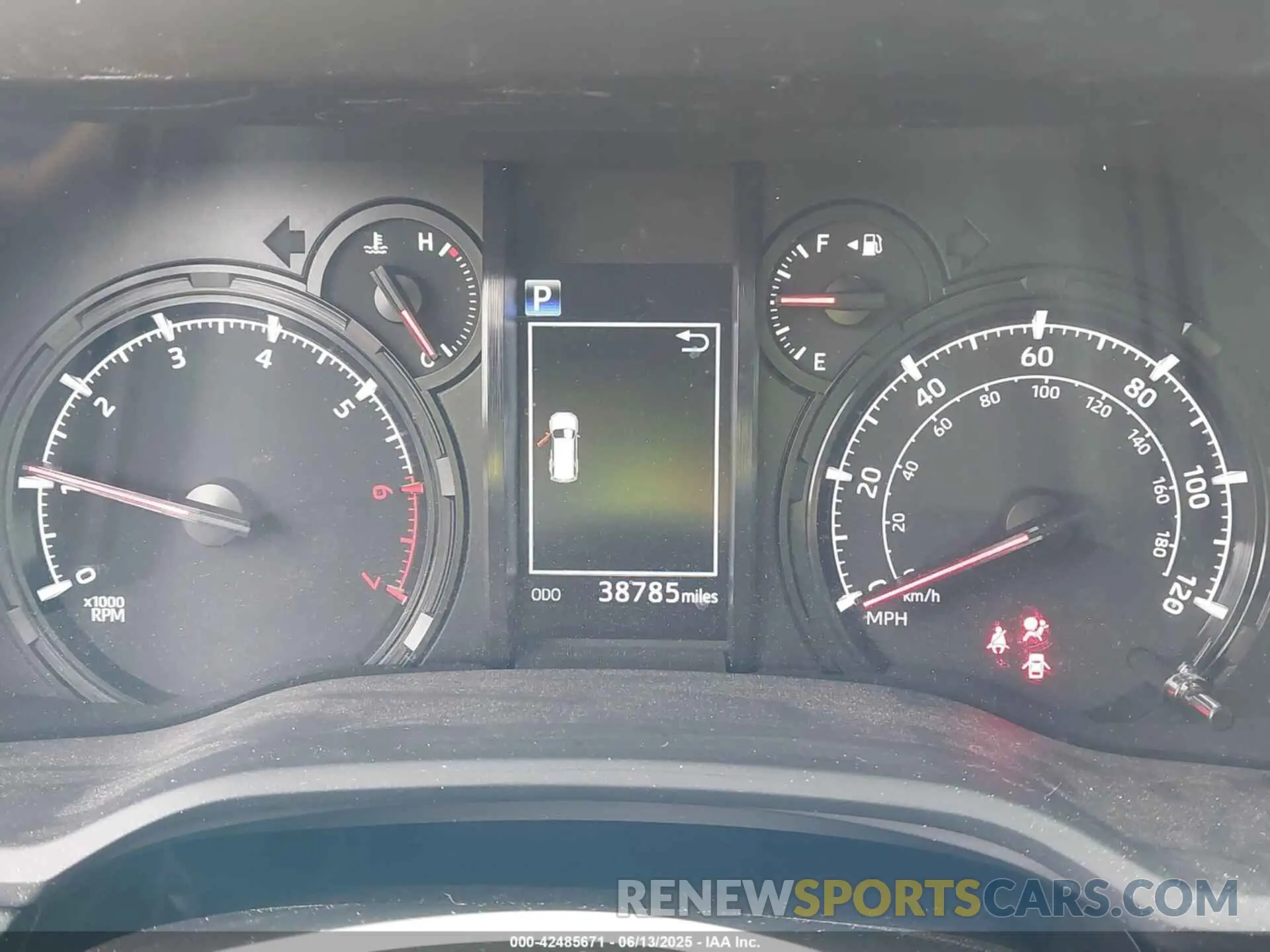 7 fotografías del automóvil dañado JTEFU5JR4P5280720 TOYOTA 4RUNNER 2023