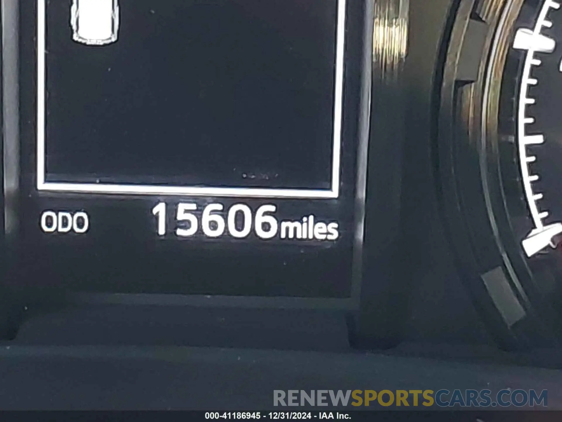 16 fotografías del automóvil dañado JTEFU5JR5P5292956 TOYOTA 4RUNNER 2023
