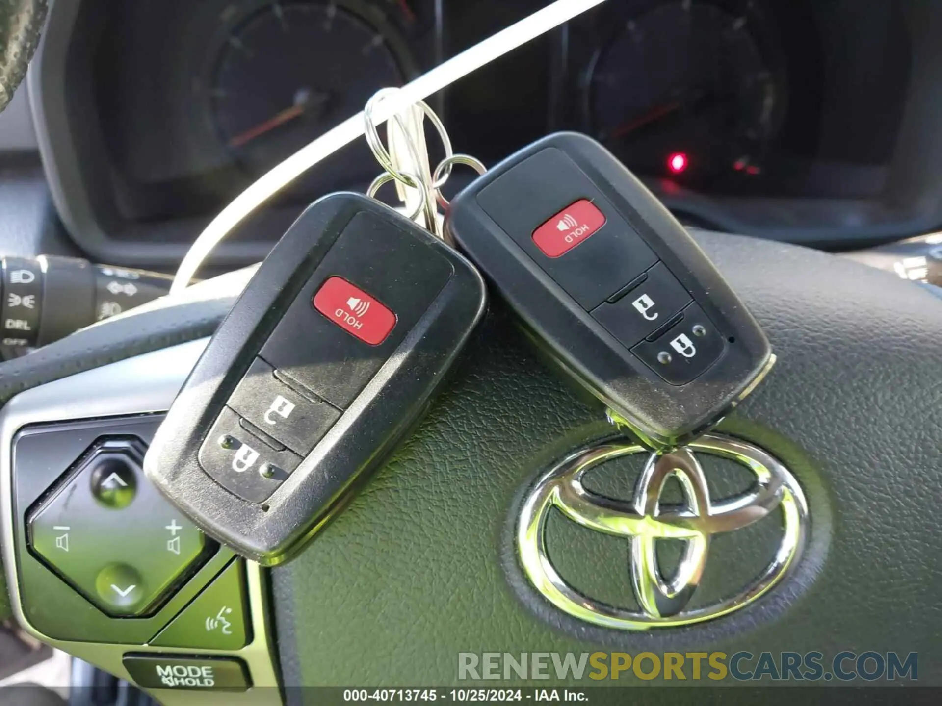 11 fotografías del automóvil dañado JTEFU5JRXP5296923 TOYOTA 4RUNNER 2023
