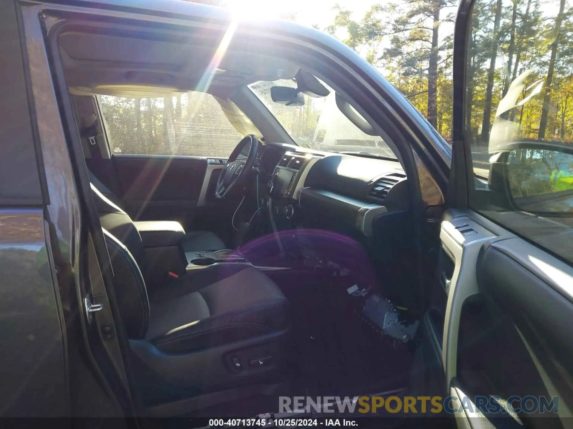 5 fotografías del automóvil dañado JTEFU5JRXP5296923 TOYOTA 4RUNNER 2023