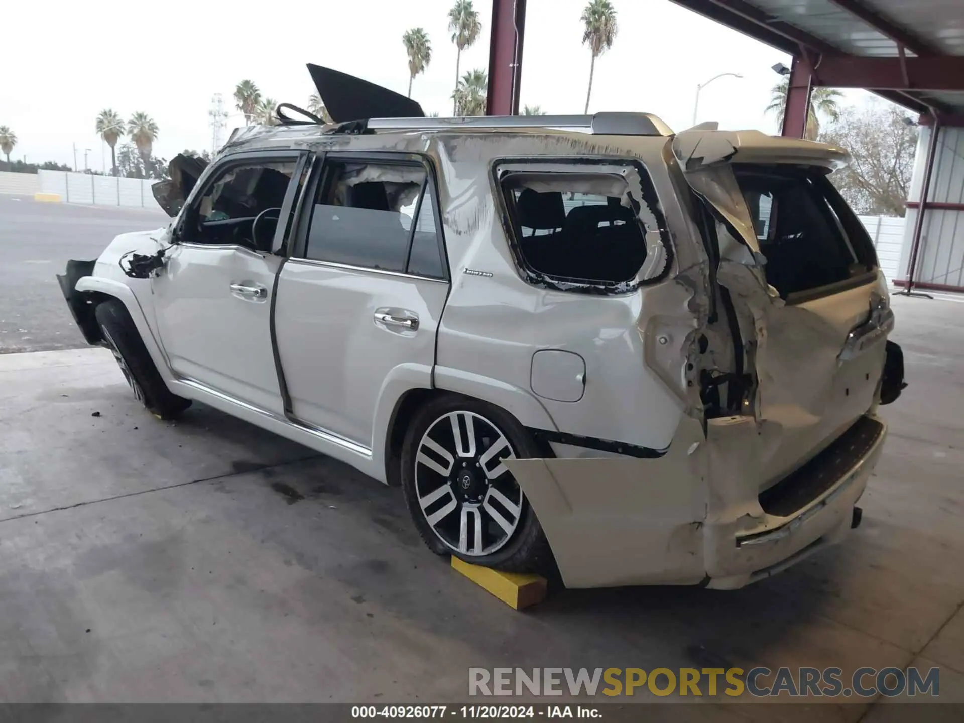 3 fotografías del automóvil dañado JTEKU5JR0P6198590 TOYOTA 4RUNNER 2023