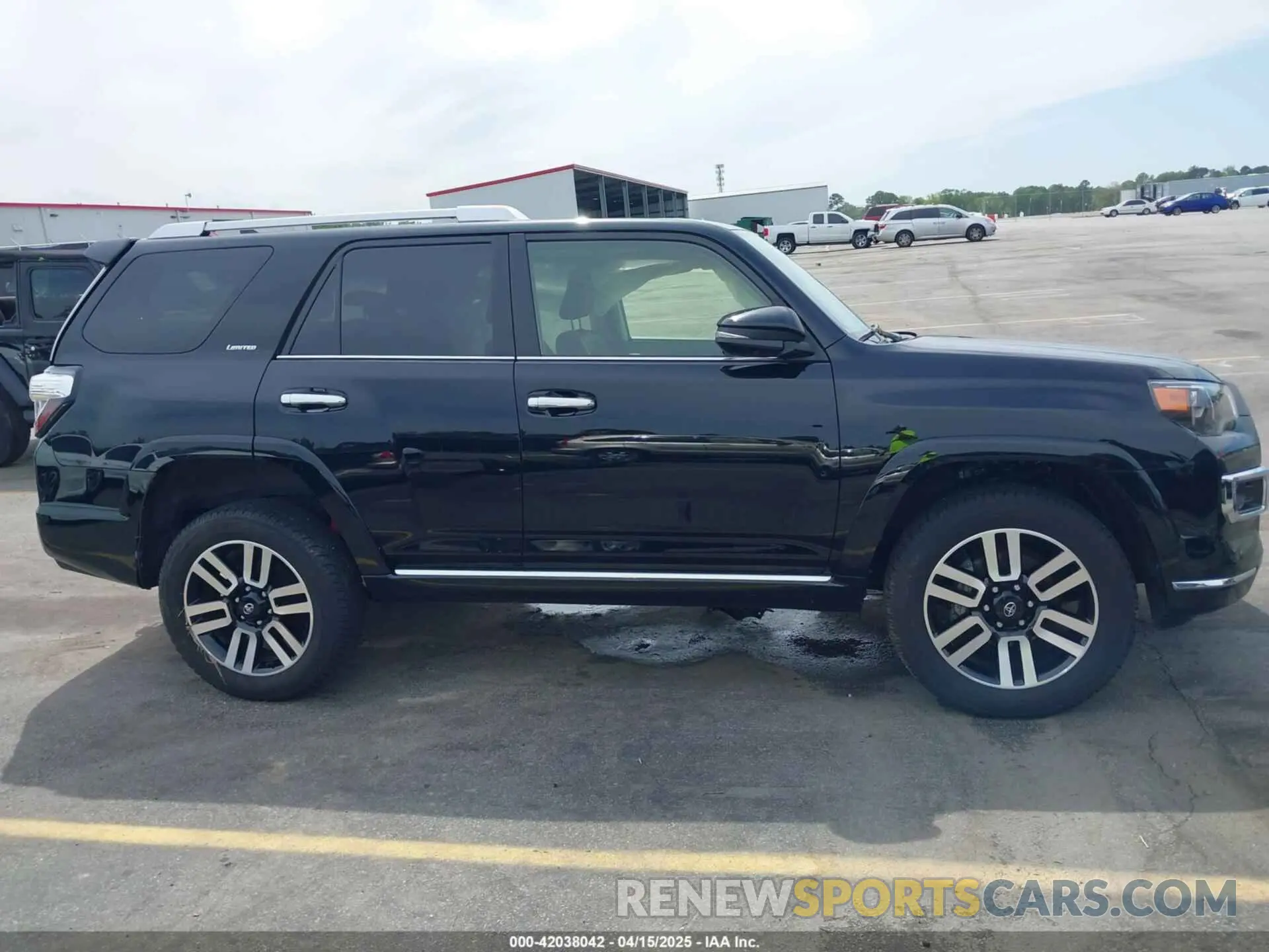 13 fotografías del automóvil dañado JTEKU5JR1P6184987 TOYOTA 4RUNNER 2023