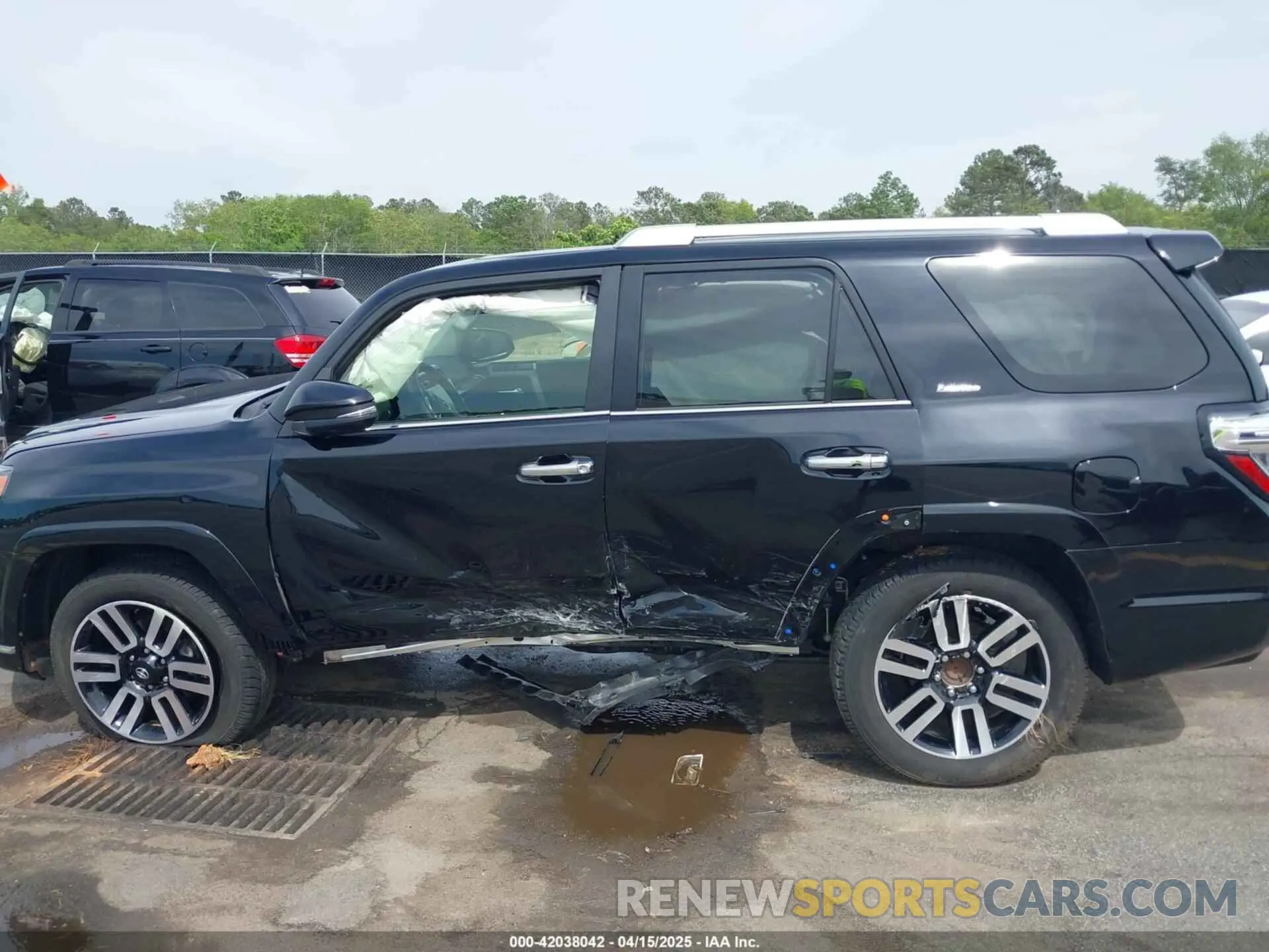 14 fotografías del automóvil dañado JTEKU5JR1P6184987 TOYOTA 4RUNNER 2023