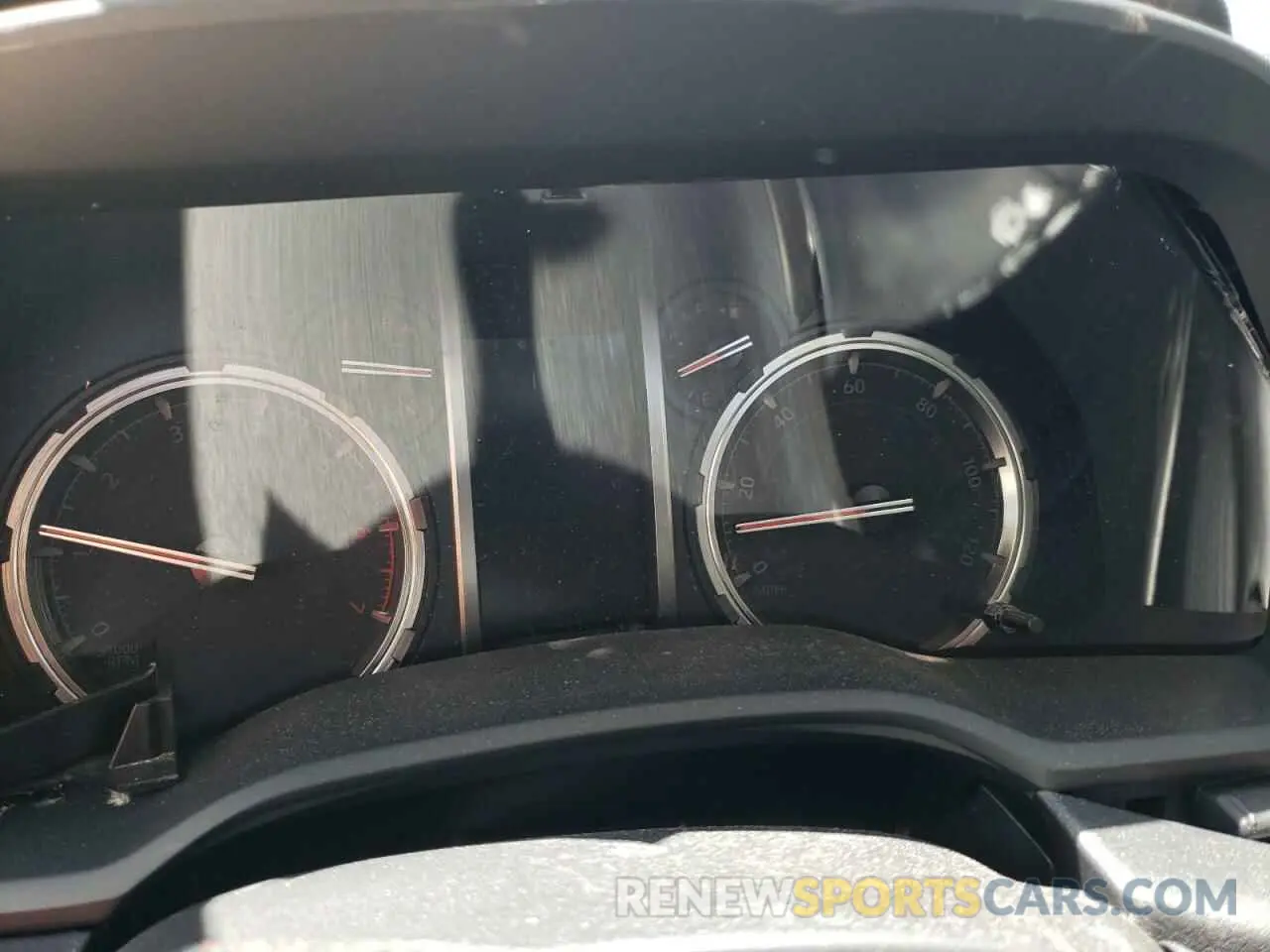 9 fotografías del automóvil dañado JTEKU5JR4P6108356 TOYOTA 4RUNNER 2023