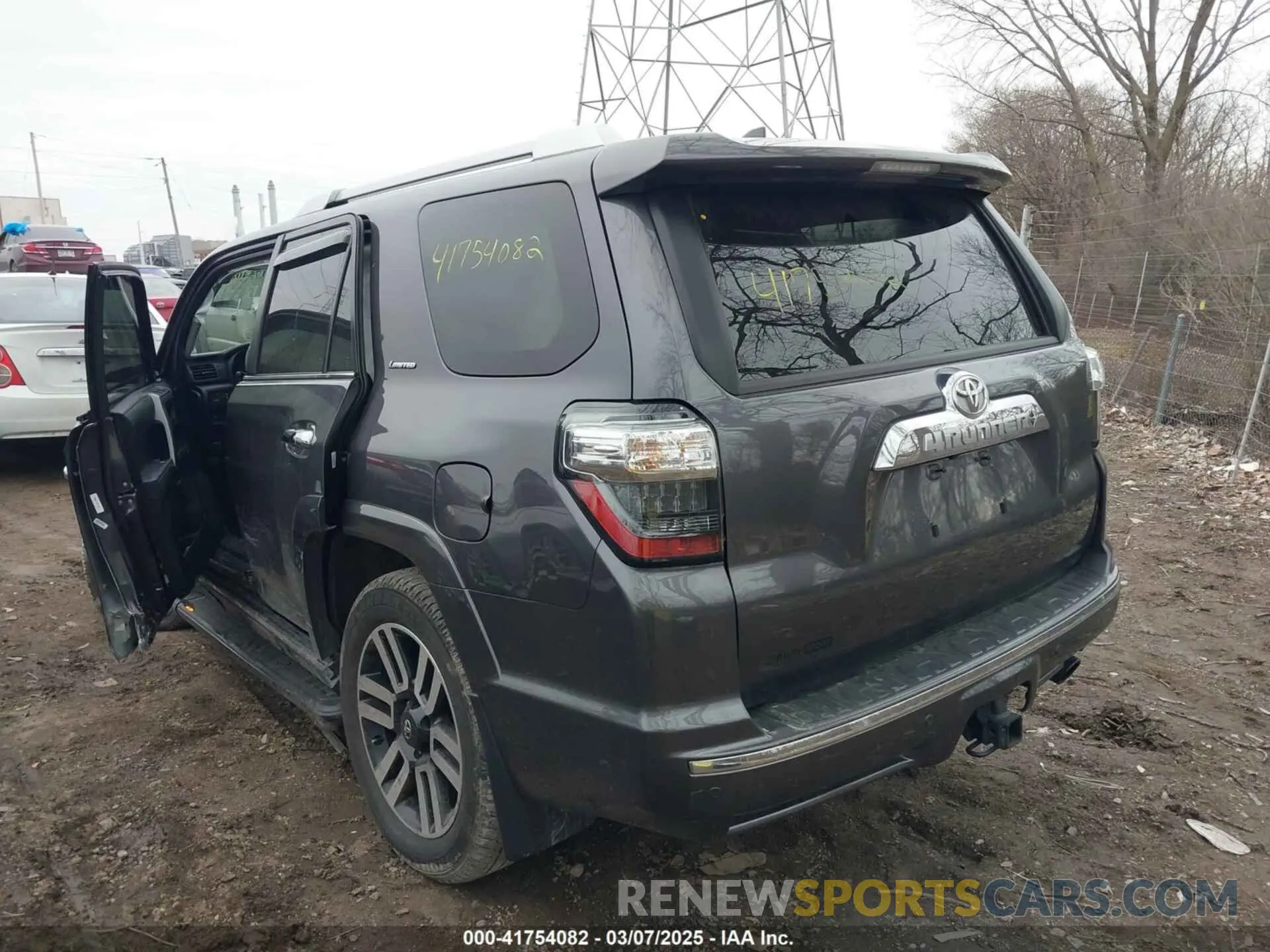 3 fotografías del automóvil dañado JTEKU5JR5P6110276 TOYOTA 4RUNNER 2023