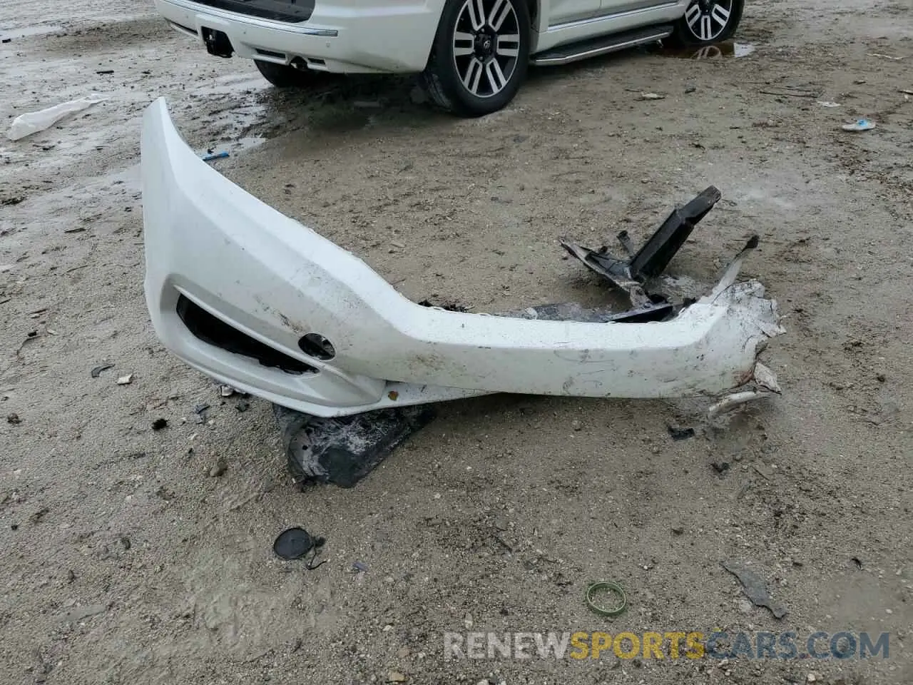 13 fotografías del automóvil dañado JTEKU5JR5P6131774 TOYOTA 4RUNNER 2023