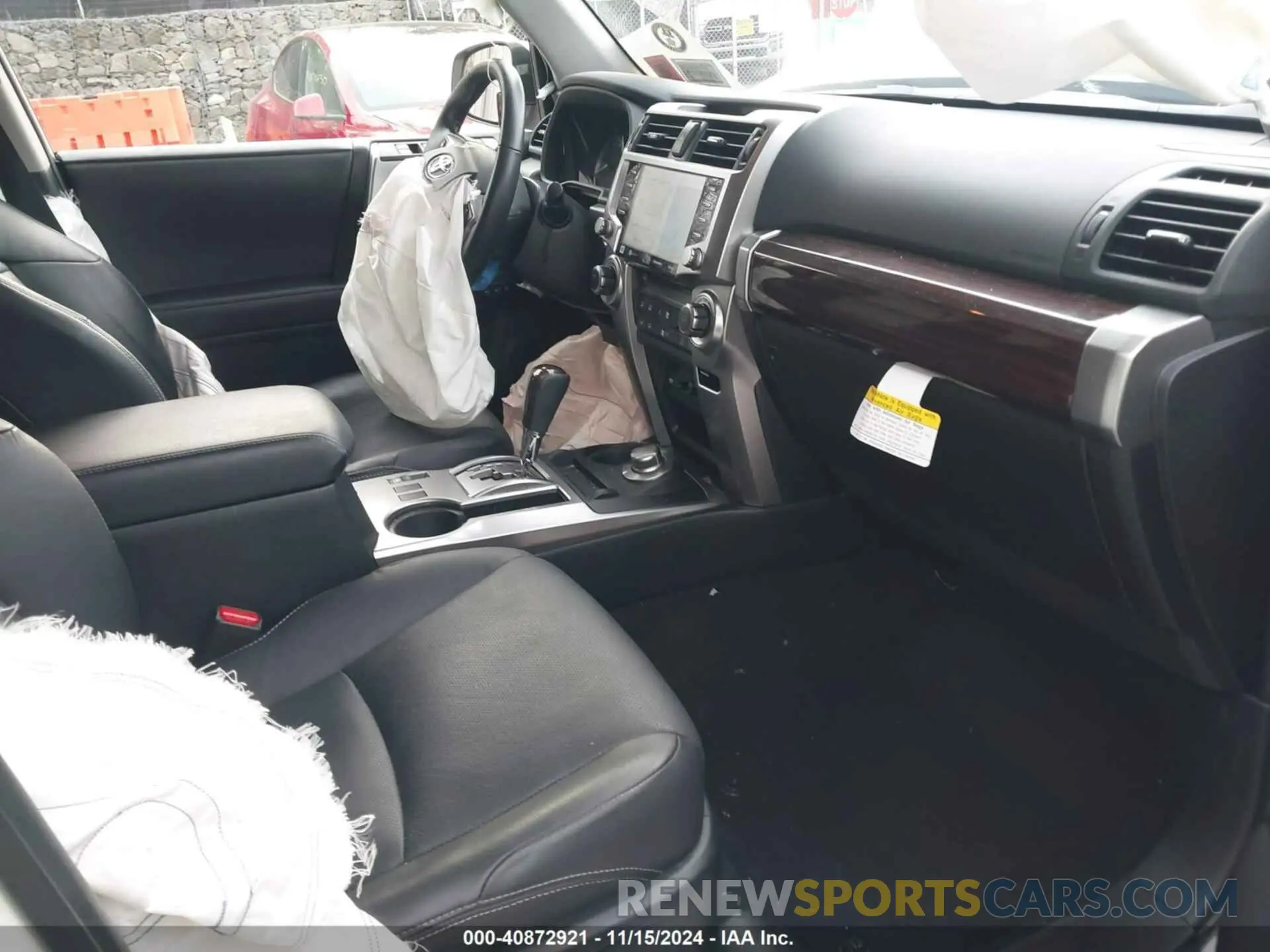 5 fotografías del automóvil dañado JTEKU5JR7P6203364 TOYOTA 4RUNNER 2023