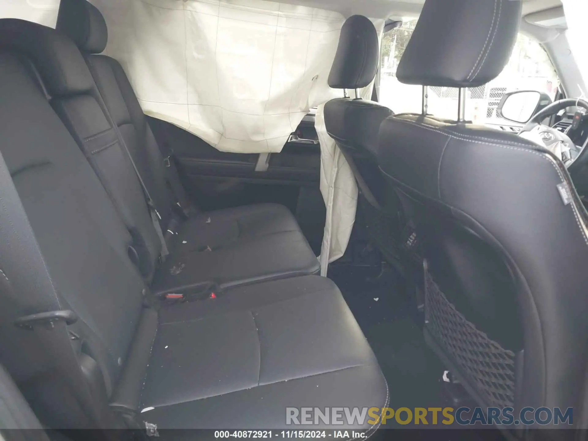 8 fotografías del automóvil dañado JTEKU5JR7P6203364 TOYOTA 4RUNNER 2023