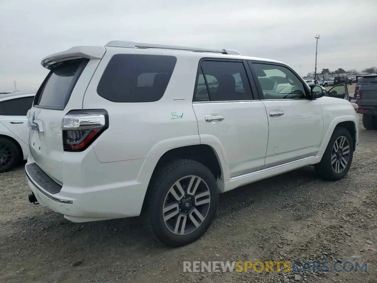 3 fotografías del automóvil dañado JTEKU5JR8P6183965 TOYOTA 4RUNNER 2023