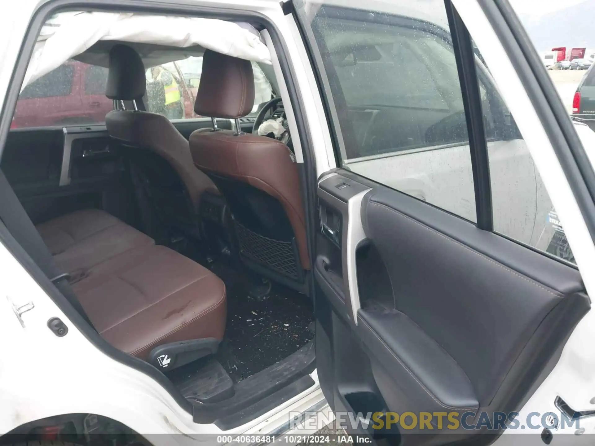 8 fotografías del automóvil dañado JTEKU5JR8P6187434 TOYOTA 4RUNNER 2023