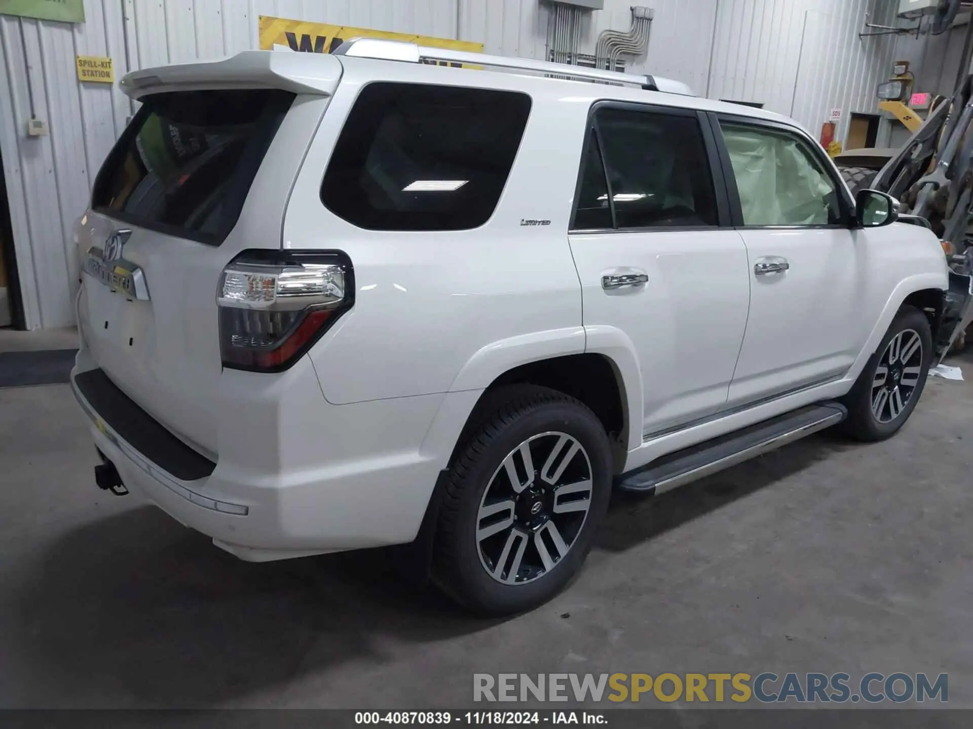 4 fotografías del automóvil dañado JTEKU5JR9P6173641 TOYOTA 4RUNNER 2023