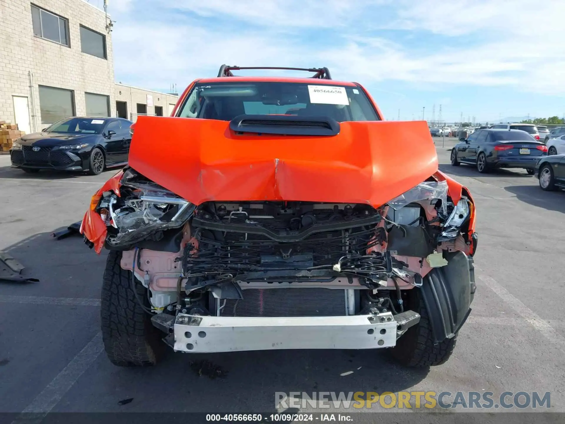 12 fotografías del automóvil dañado JTELU5JR1P6156806 TOYOTA 4RUNNER 2023