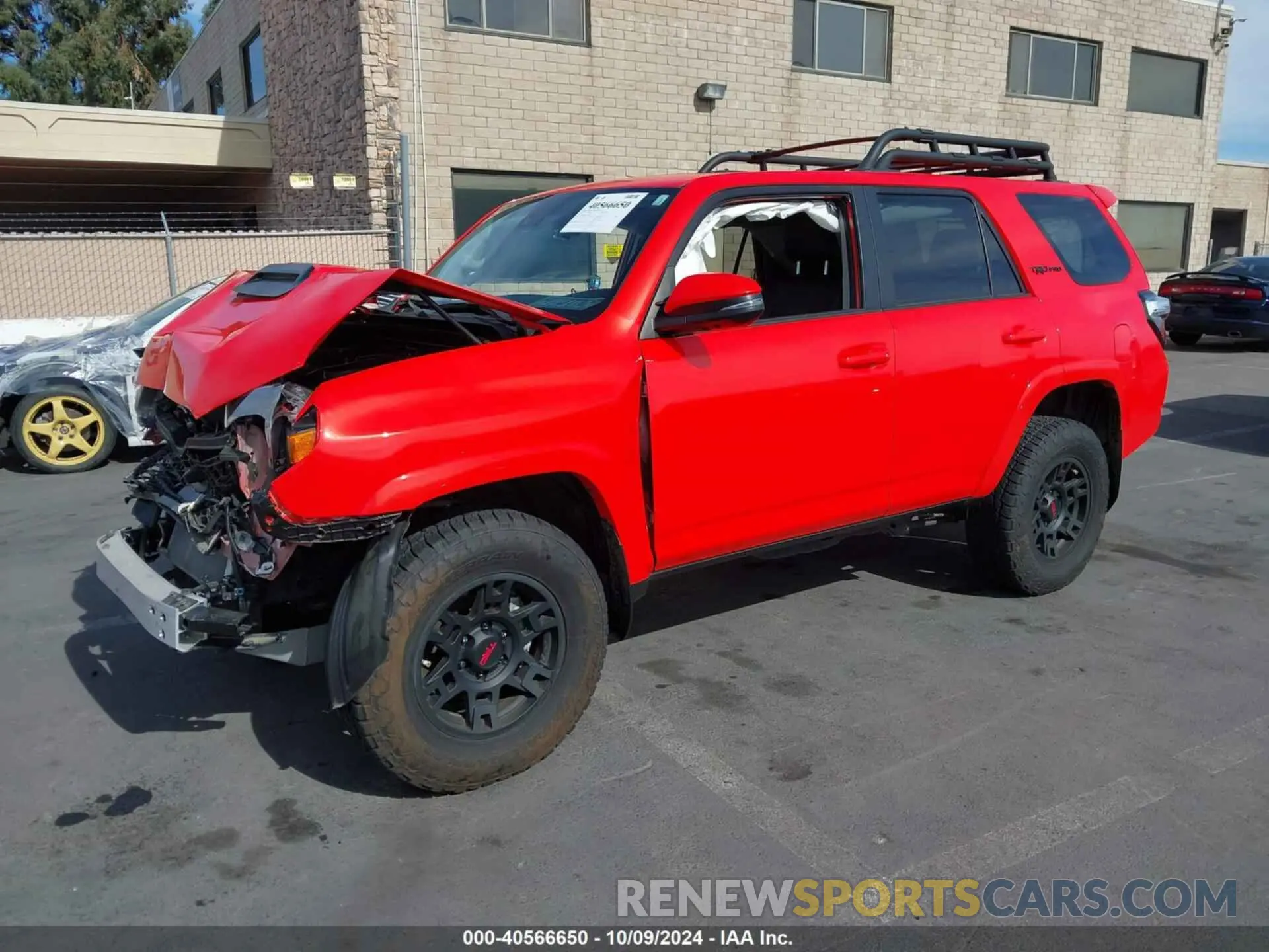 2 fotografías del automóvil dañado JTELU5JR1P6156806 TOYOTA 4RUNNER 2023