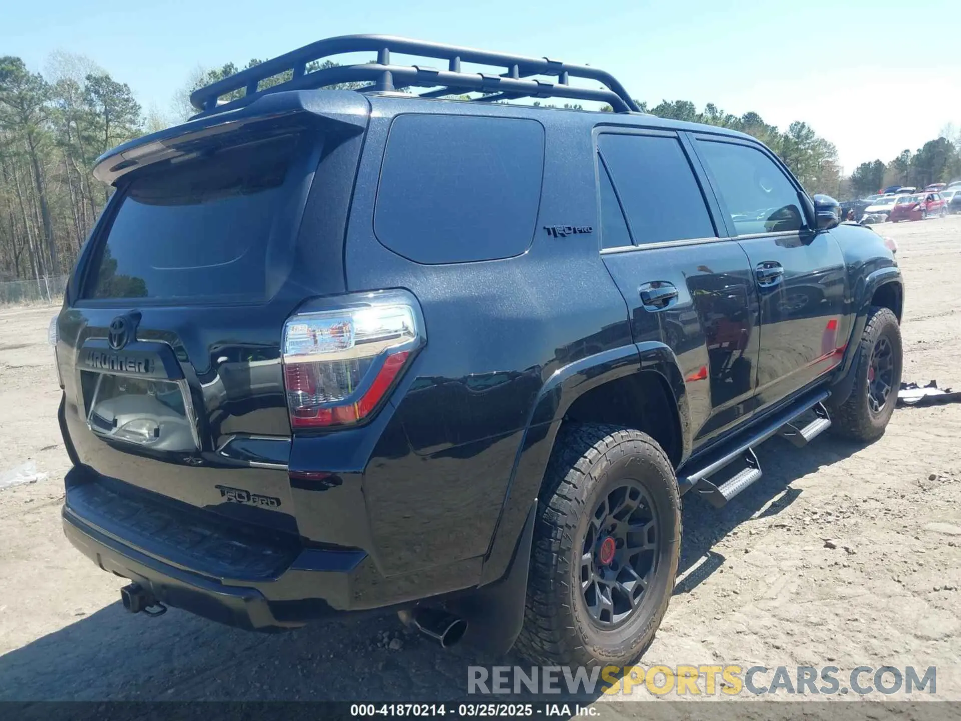 4 fotografías del automóvil dañado JTELU5JR3P6142681 TOYOTA 4RUNNER 2023
