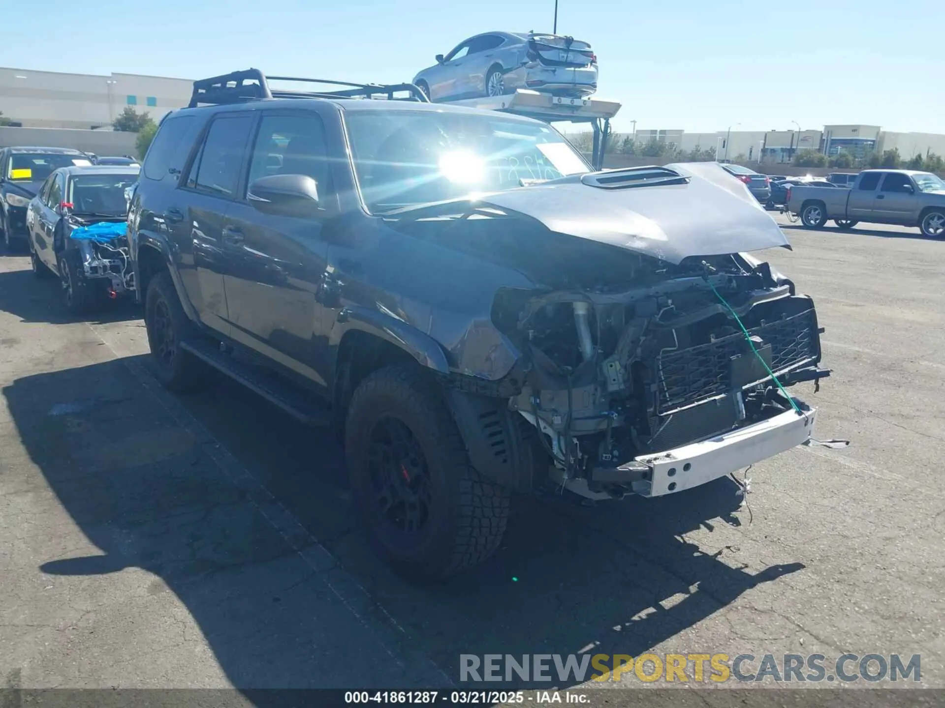 12 fotografías del automóvil dañado JTELU5JR3P6167676 TOYOTA 4RUNNER 2023