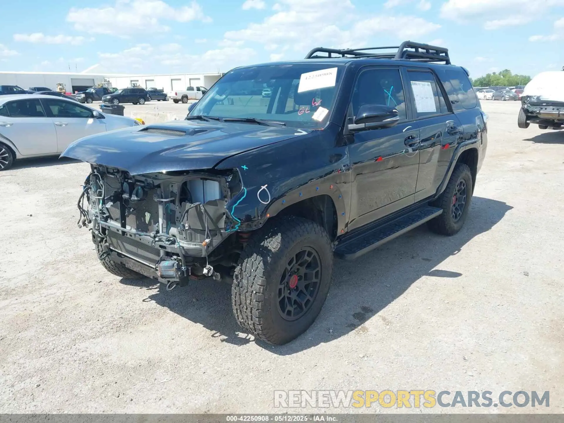 2 fotografías del automóvil dañado JTELU5JR5P6103476 TOYOTA 4RUNNER 2023
