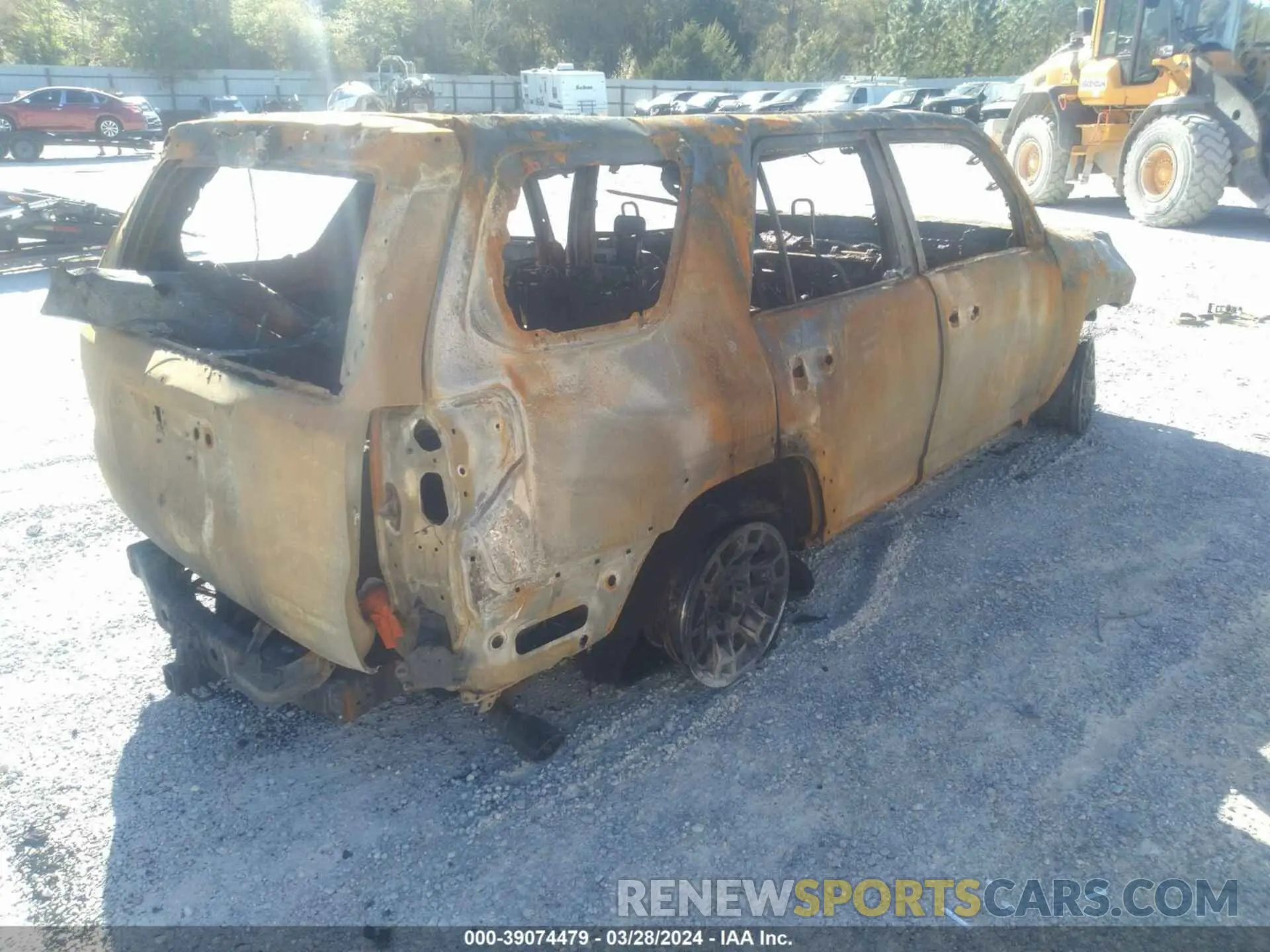4 fotografías del automóvil dañado JTELU5JRXP6146078 TOYOTA 4RUNNER 2023