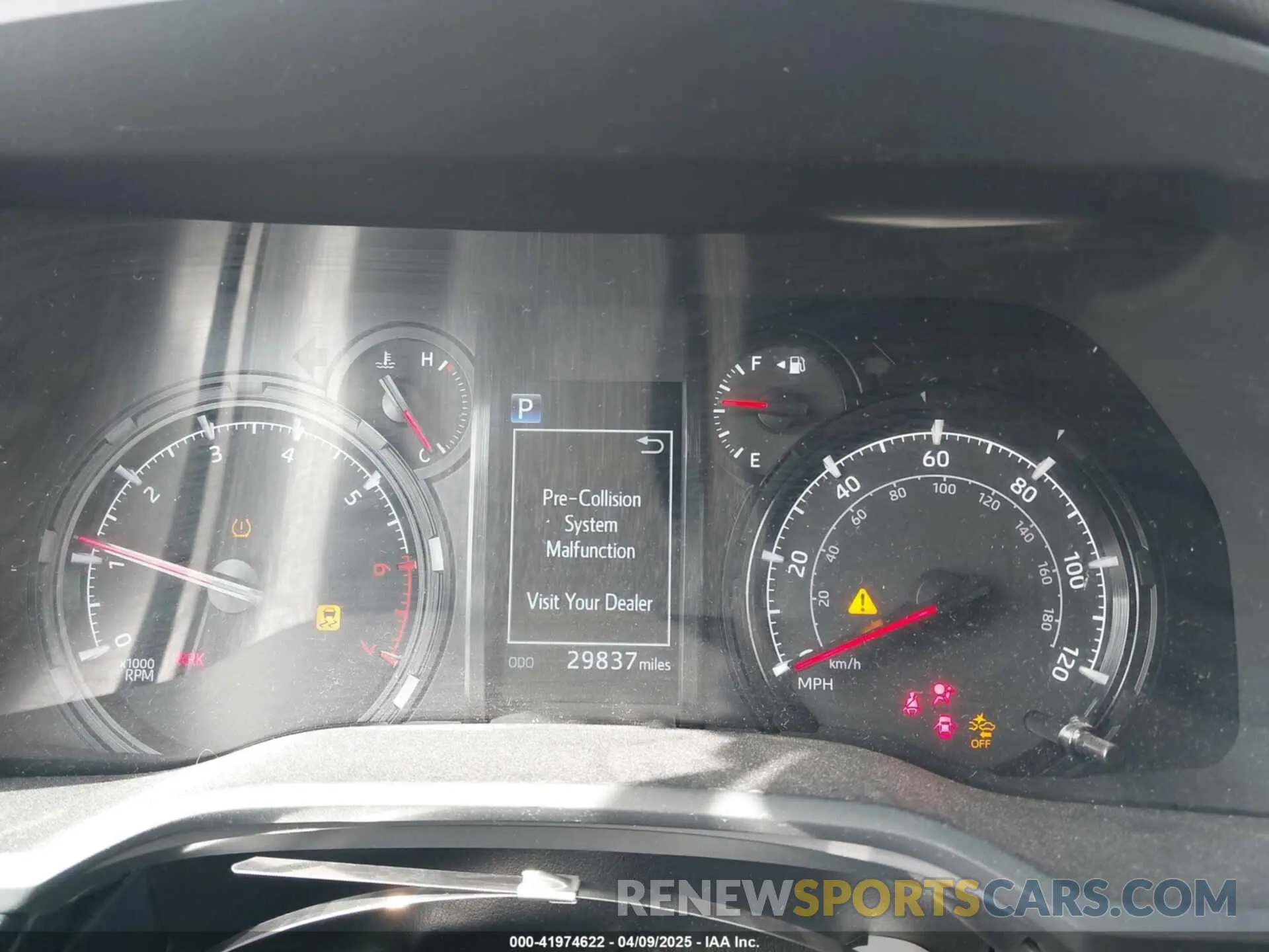 7 fotografías del automóvil dañado JTEMU5JR1P6088009 TOYOTA 4RUNNER 2023