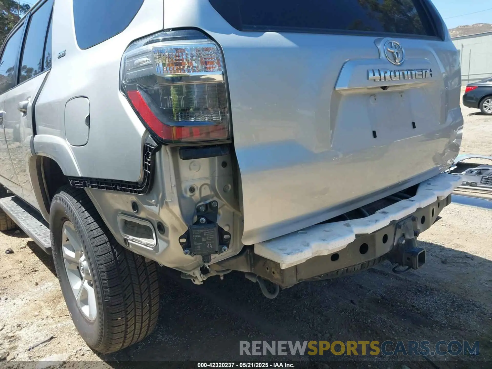 20 fotografías del automóvil dañado JTEMU5JR1P6089760 TOYOTA 4RUNNER 2023
