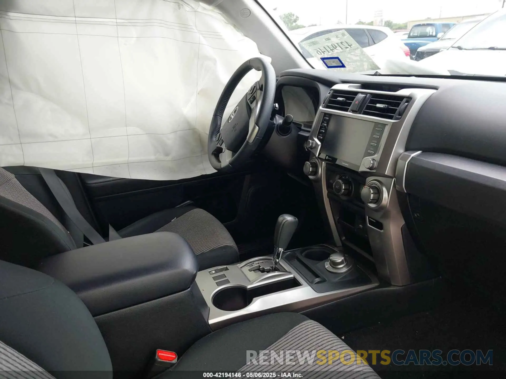 5 fotografías del automóvil dañado JTEMU5JR3P6147061 TOYOTA 4RUNNER 2023