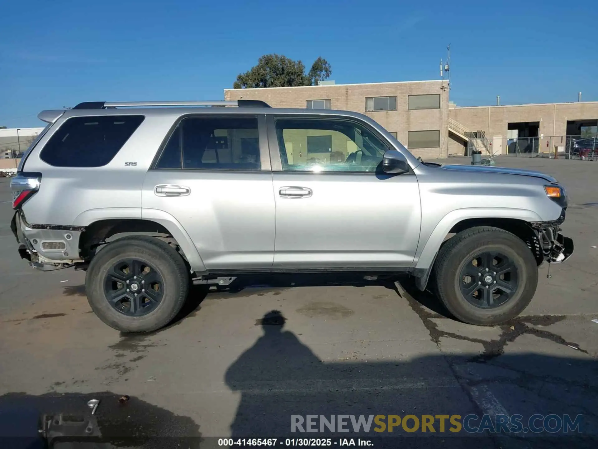 14 fotografías del automóvil dañado JTEMU5JR8P6155561 TOYOTA 4RUNNER 2023
