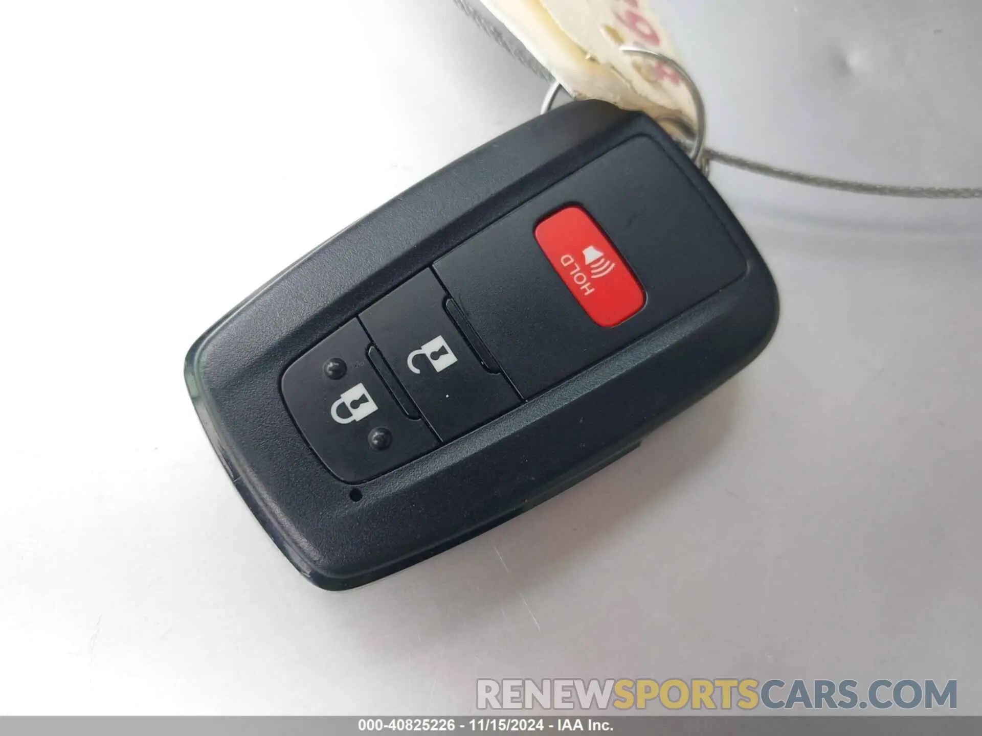 11 fotografías del automóvil dañado JTEMU5JRXP6142262 TOYOTA 4RUNNER 2023