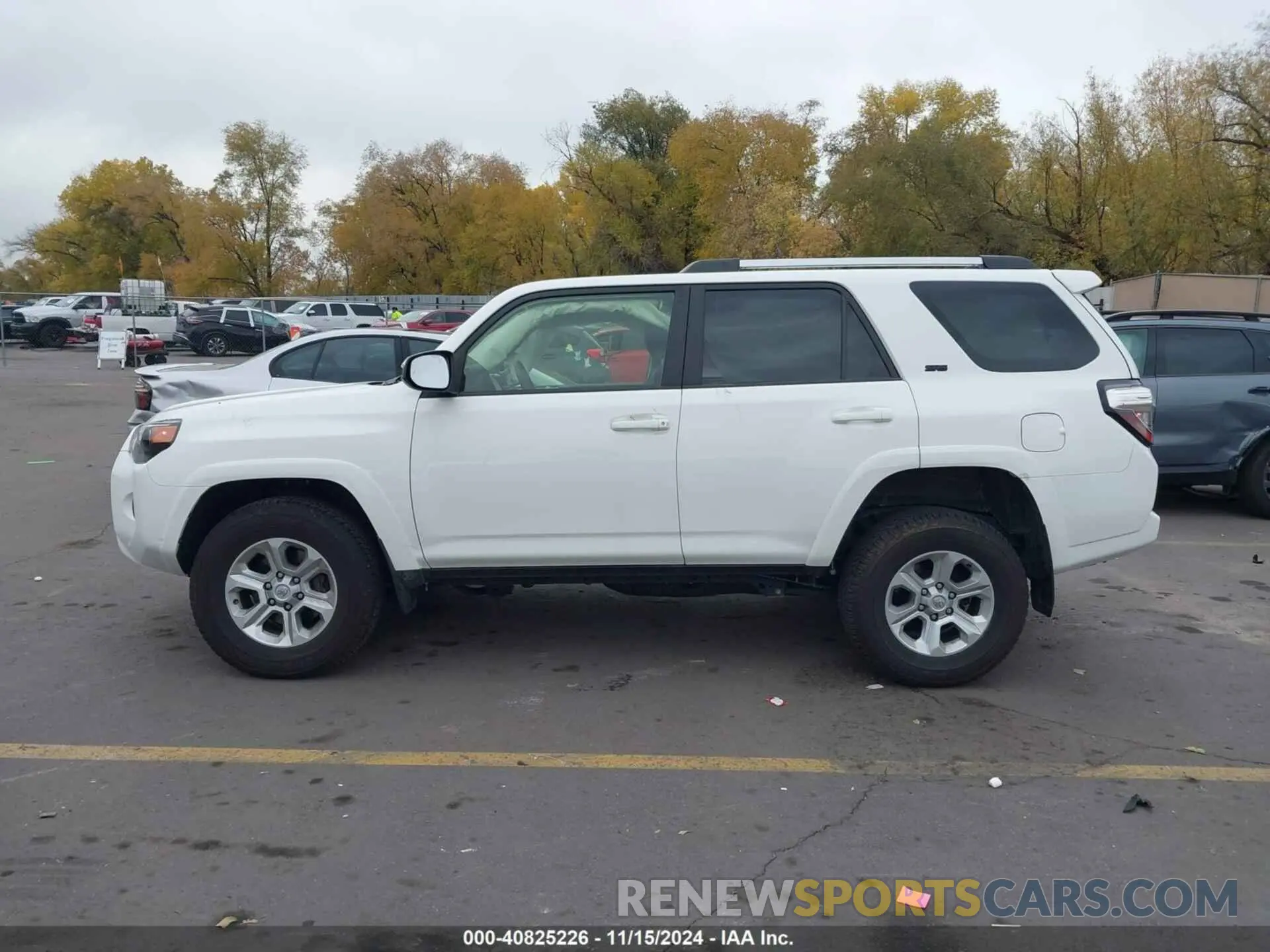 14 fotografías del automóvil dañado JTEMU5JRXP6142262 TOYOTA 4RUNNER 2023