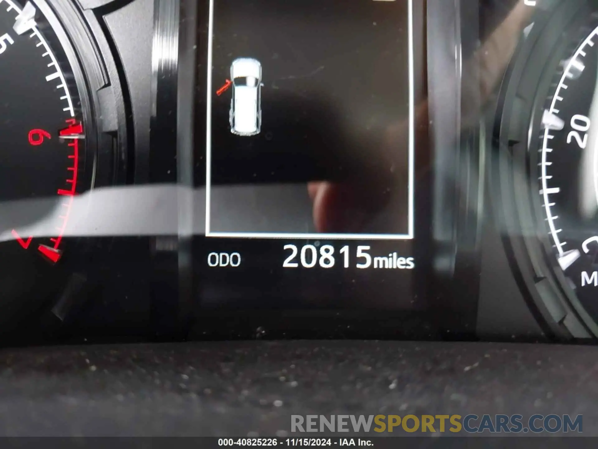15 fotografías del automóvil dañado JTEMU5JRXP6142262 TOYOTA 4RUNNER 2023