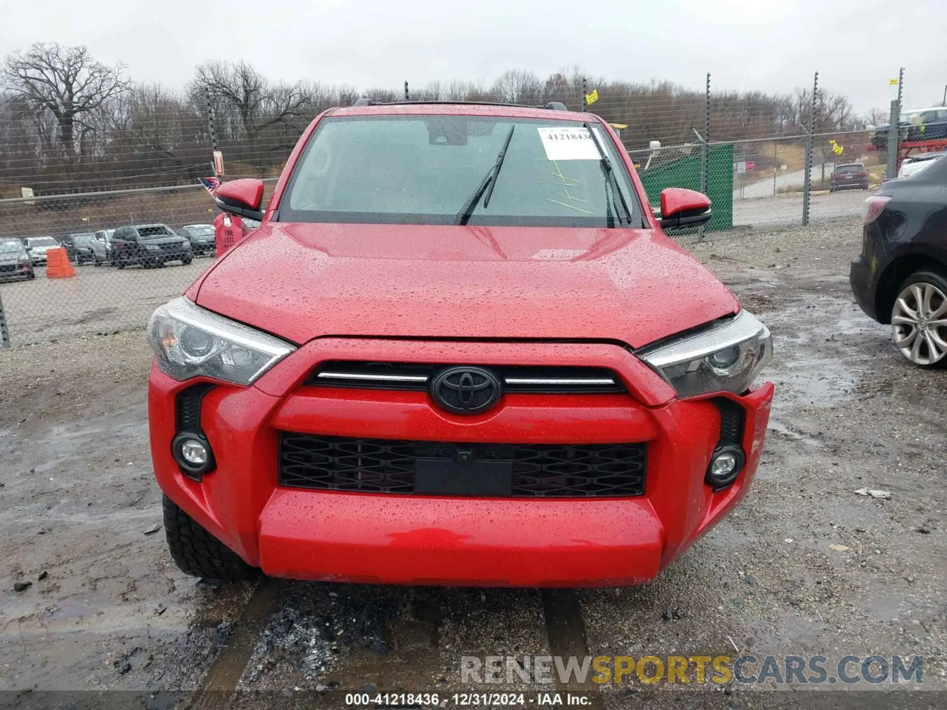 11 fotografías del automóvil dañado JTENU5JR0P6188428 TOYOTA 4RUNNER 2023