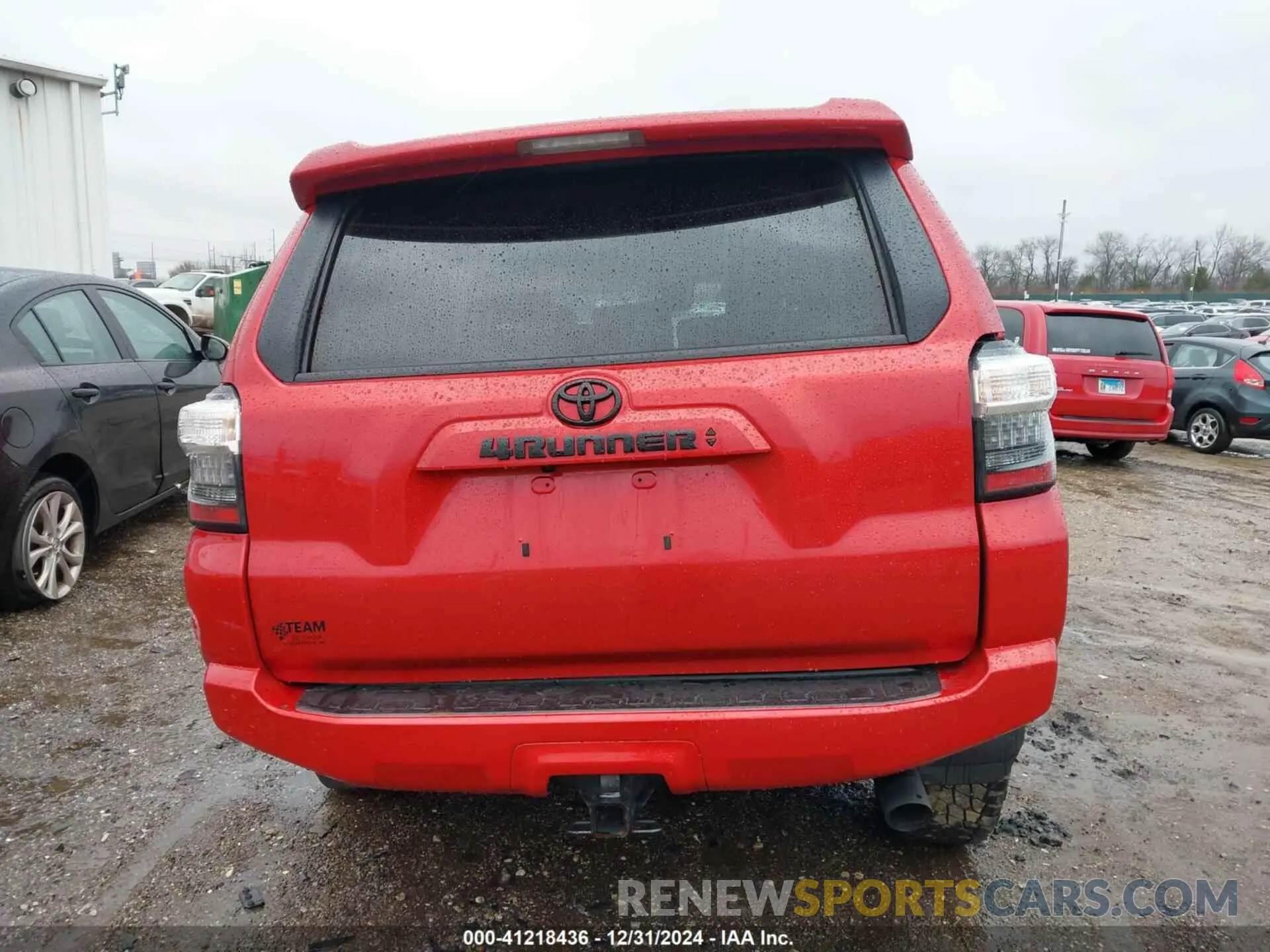 15 fotografías del automóvil dañado JTENU5JR0P6188428 TOYOTA 4RUNNER 2023